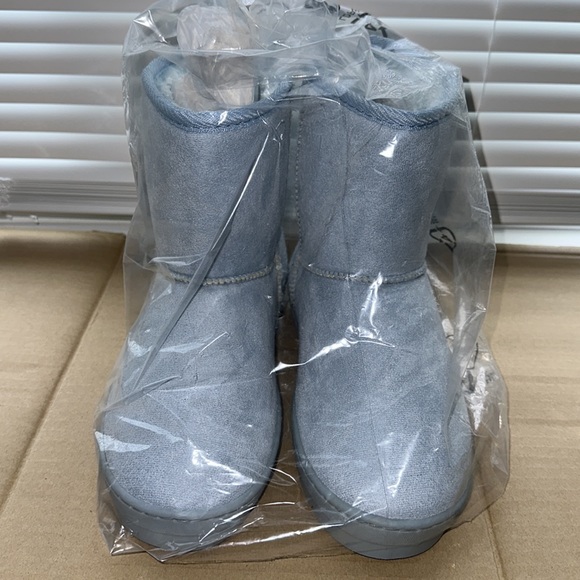 Light Blue Snow Boots - Picture 2 of 5